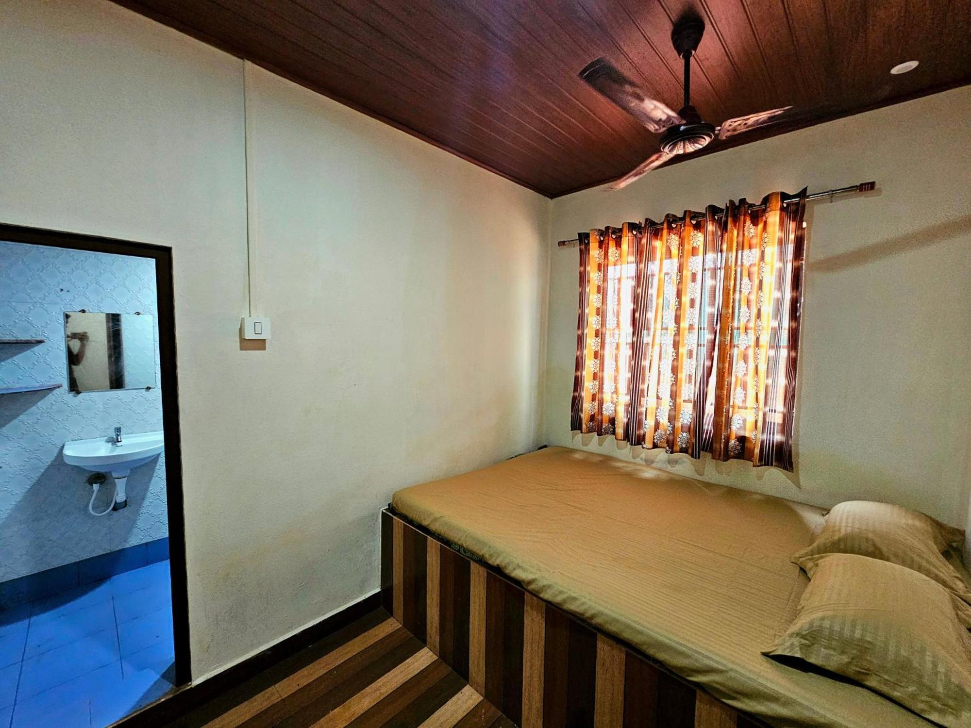 The Beachwalk Stay - Your Pathway To The Beach Gokarna  Exterior photo